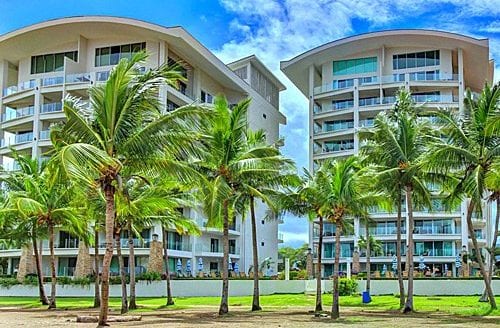 Beachfront Condo in Diamante del Sol